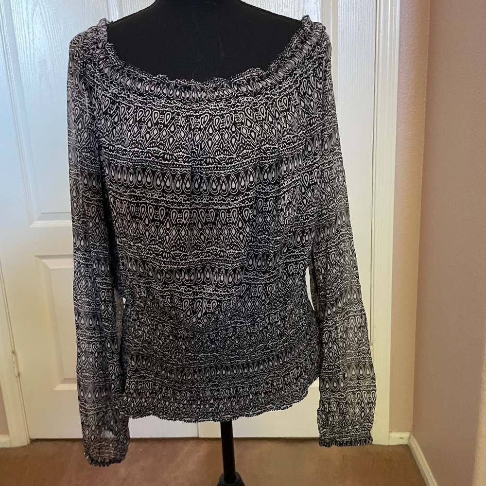 Charter Club long sleeve black and whit print blouse
